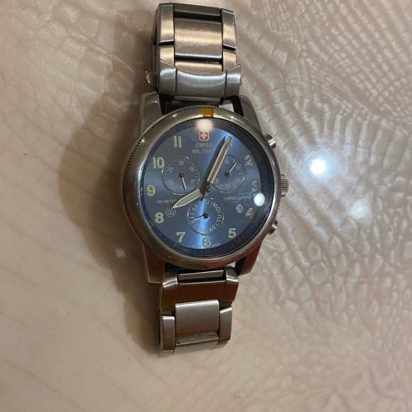 Swiss military chronograph - Picture 2 of 11